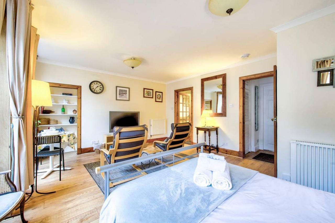 Joivy Royal Mile Apartment In Prime Location Edinburgh Exterior photo